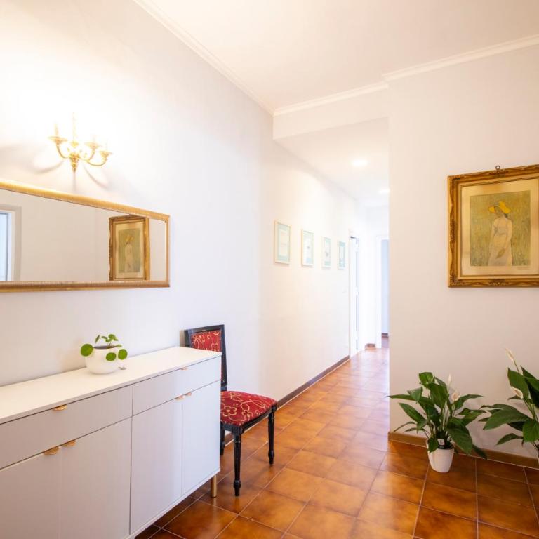 Harmony House Roma - Three-Bedroom Apartment - 8
