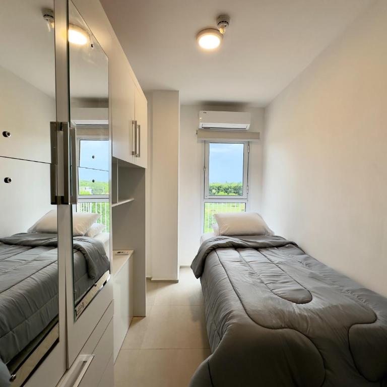 Apartamento en Luque cerca a Asunción con Piscina y cancha de pádel 301 - Two-Bedroom Apartment - 10