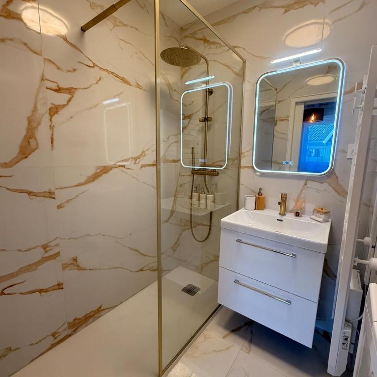 App 2-4 Proche Gare Terrasse Garage - Appartement 1 Chambre - 11