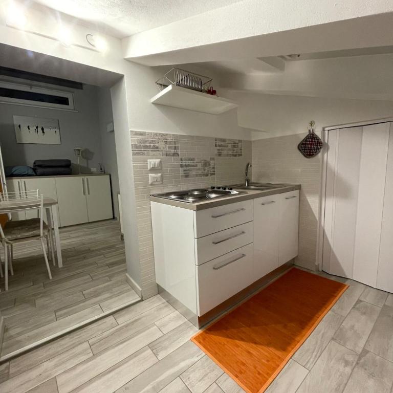 Lovely apartment near the beach - Two-Bedroom Apartment - 3