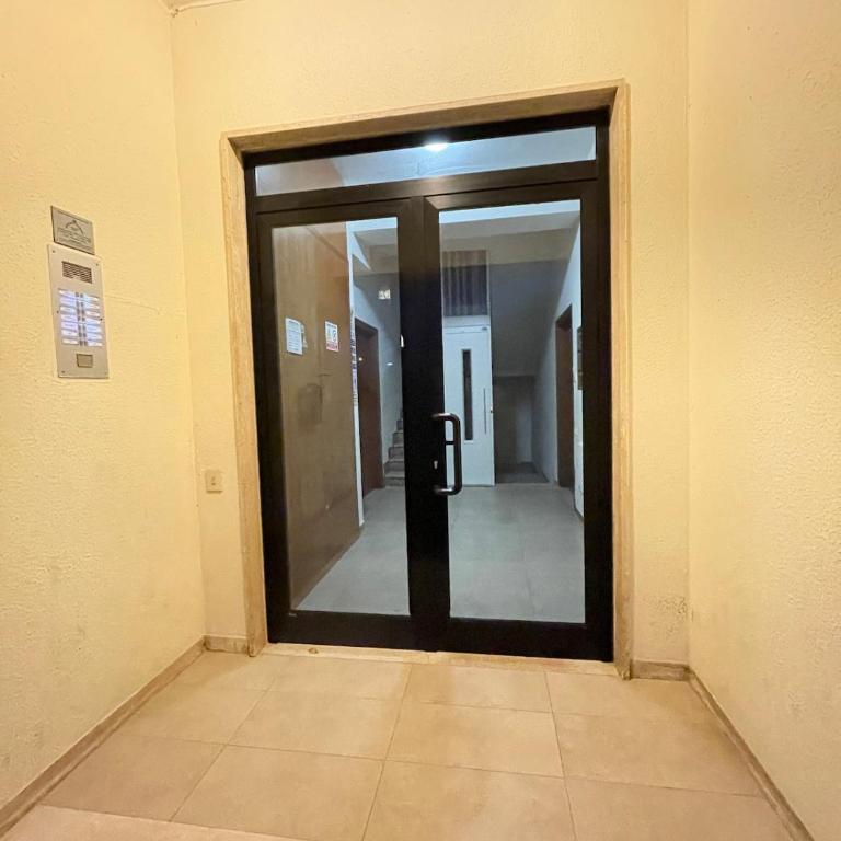 Lovely apartment near the beach - Two-Bedroom Apartment - 13
