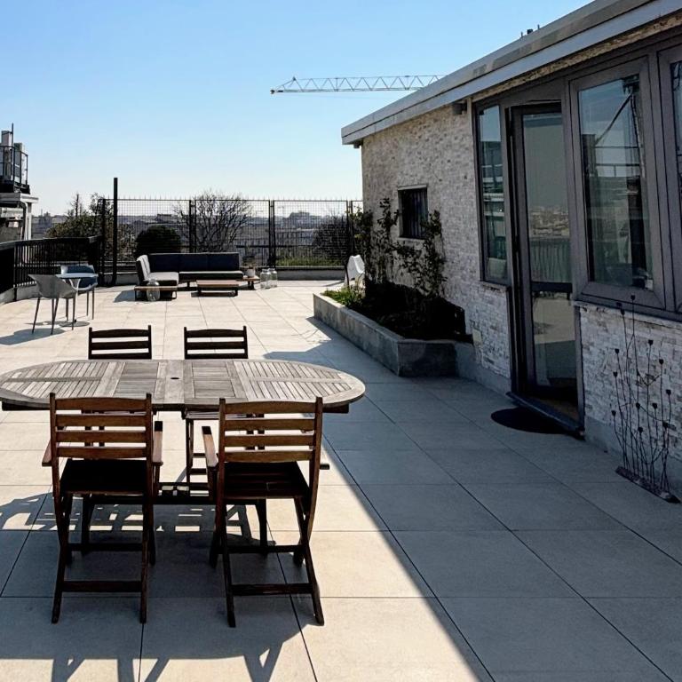 Loreto Penthouse Milan - Appartamento con 4 Camere da Letto e Balcone - 21
