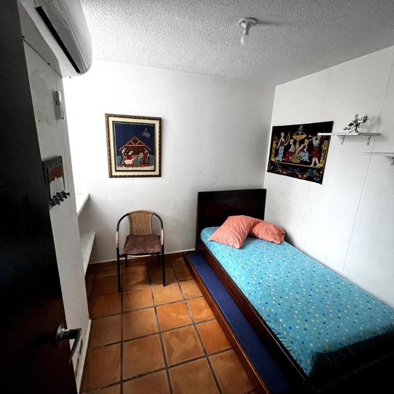 Casa Vacacional en San Jerónimo, Antioquia - Three-Bedroom House - 2