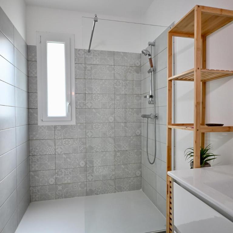 Maison moderne avec jardin sans vis-à-vis, idéal professionnels et familles - L'ÉCRIN BRETON - Three-Bedroom Home - 12