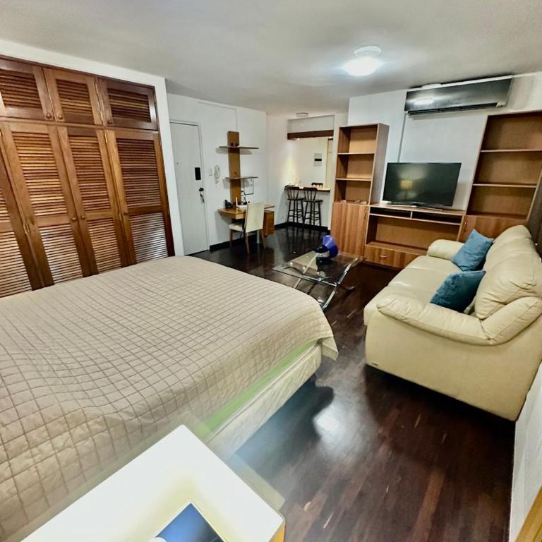 Suite Ejecutiva full equipo en Los Palos Grandes - One-Bedroom Apartment - 5