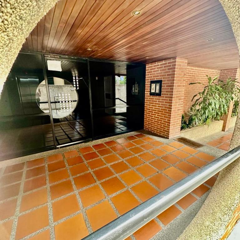 Suite Ejecutiva full equipo en Los Palos Grandes - One-Bedroom Apartment - 25