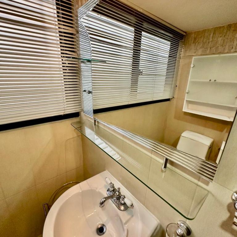 Suite Ejecutiva full equipo en Los Palos Grandes - One-Bedroom Apartment - 27