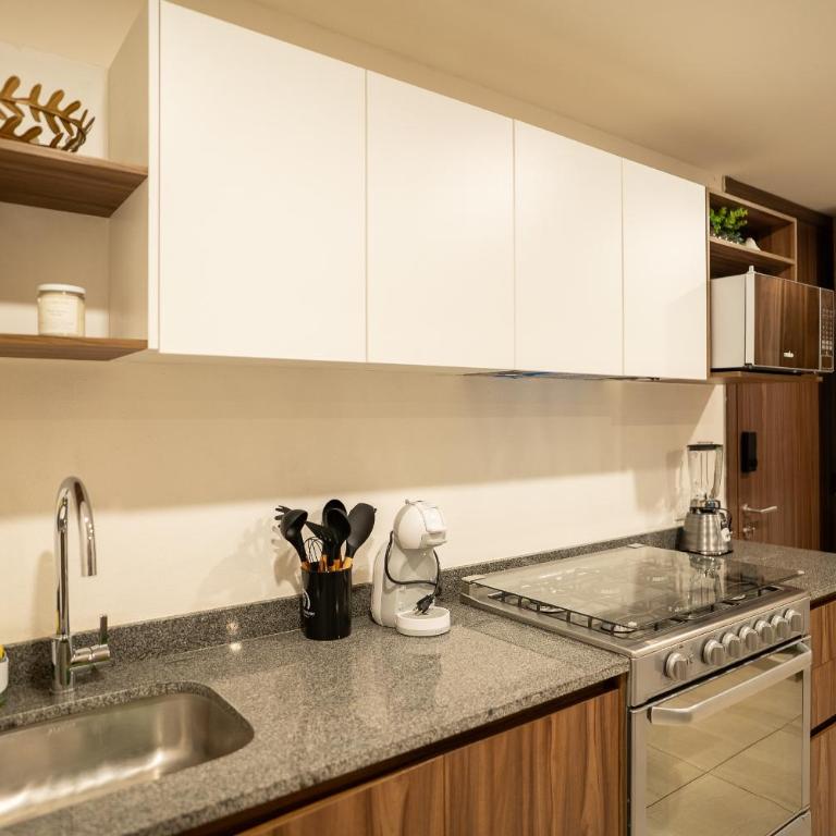Nuevo Departamento Céntrico con Alberca y Parking - Apartamento de 2 dormitorios - 40