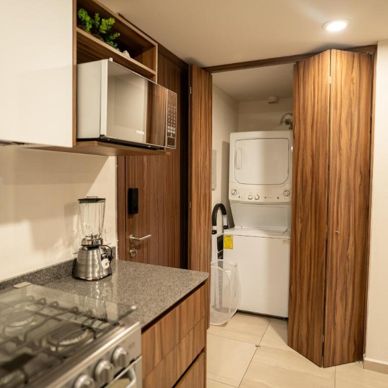 Nuevo Departamento Céntrico con Alberca y Parking - Apartamento de 2 dormitorios - 45