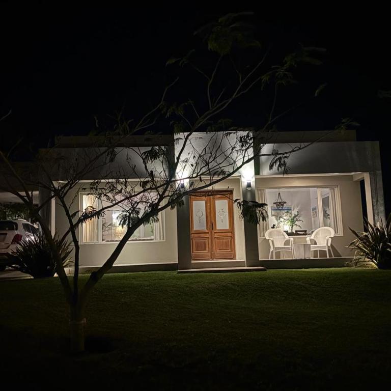Atardecer de San Benito - Three-Bedroom House - 10