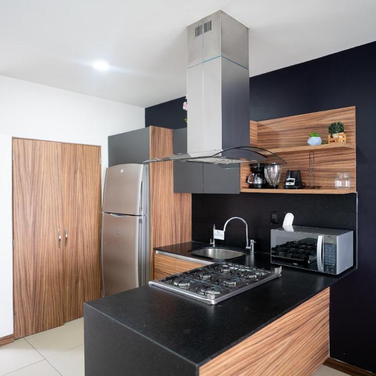 Colonia Americana Patio privado King WiFi Cerca Chapultepec - Two-Bedroom Apartment - 24