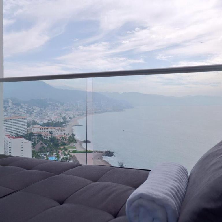 Moikkarentals Beachfront 1BR Harbor171-N1702 PV - Apartamento de 1 dormitorio - 2