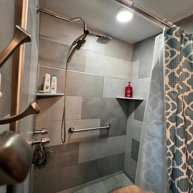 Tijuana Stay 1832 - Two-Bedroom House - 13