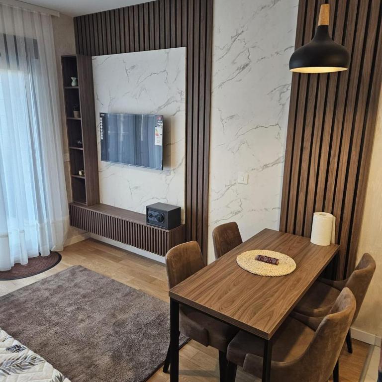 Leena Apartmani - Apartment - 1