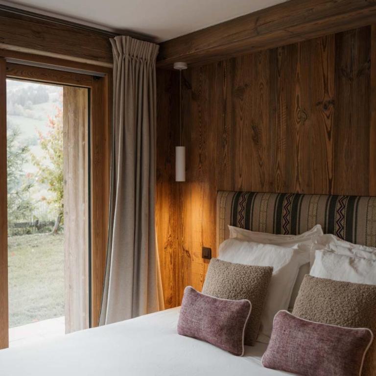Luxury Chalet Black Mountain - 4BR, Sleeps 10, Fireplace, Mountain Views & Garden - Megève - Chalet - 3