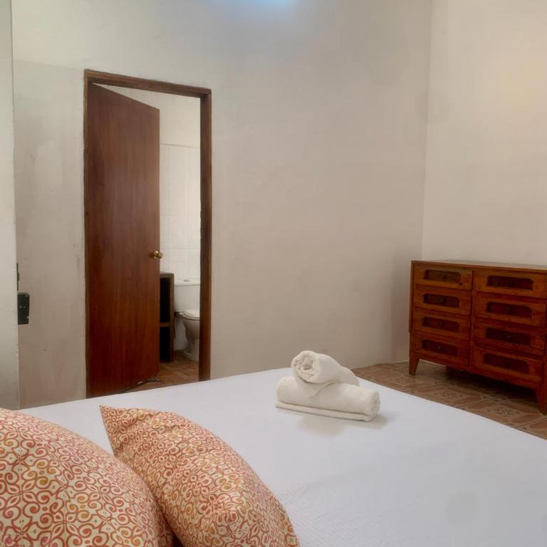 Casa del Alma - Habitación con cama extragrande y balcón - 2