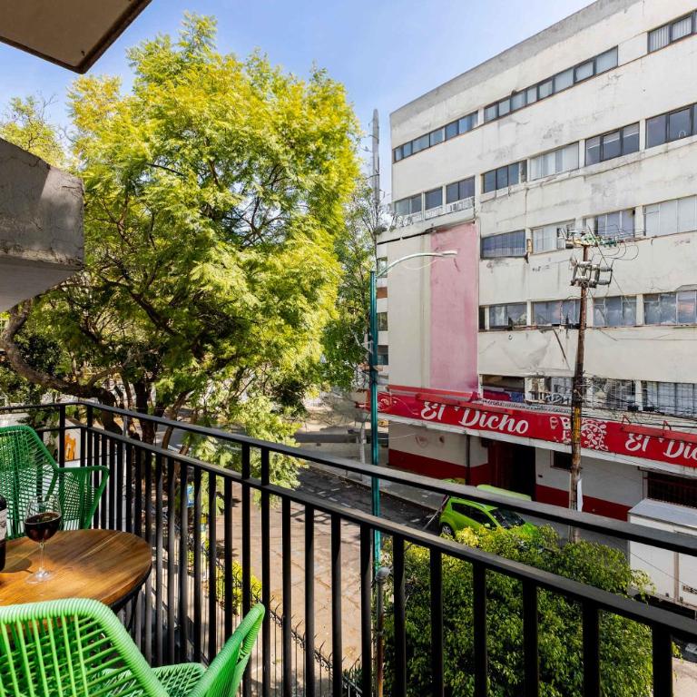 Capitalia Bright balcony Bike & Leafy Views - Apartamento - 5