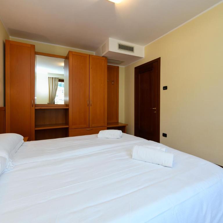 Hotel Bellavista - Camera Familiare con Vista Lago - 7