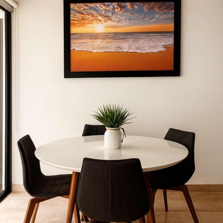 Modern King Suite 4 Pools & Prime Spot - Apartment - 13