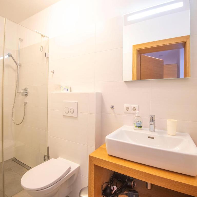Modern Apartment near Ski Area in Brixen im Thale - Apartment mit 3 Schlafzimmern - 1
