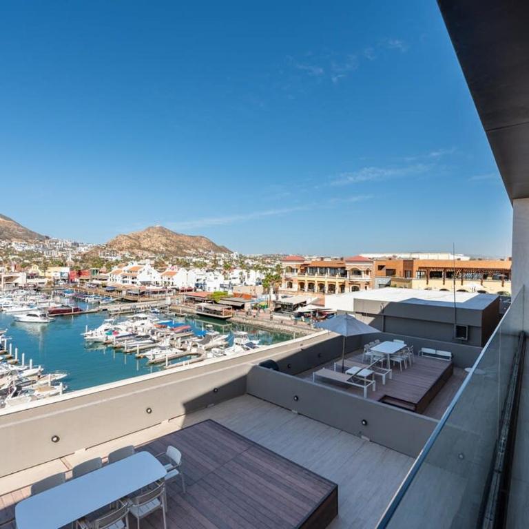 Capitalia 4BR Duplex Terrace & Space to Breathe - Apartamento - 22