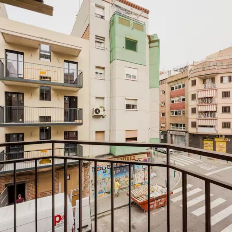 Apartamento de 3 habitaciones en Barcelona F2 - Apartamento de 3 dormitorios - 25