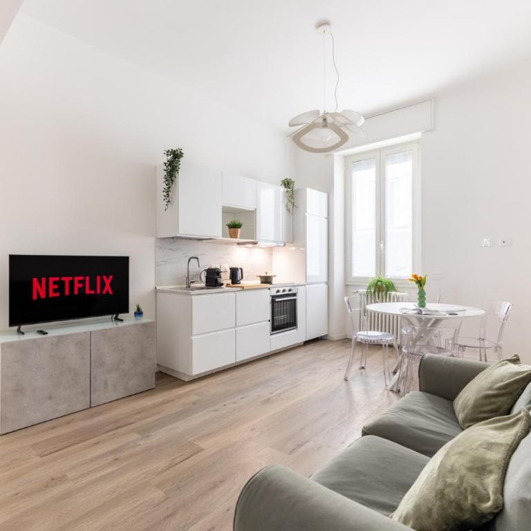 DUOMO-CENTRALE - Suite Moderna, M1 e M3 a 250m - Appartamento con 1 Camera da Letto e Balcone - 2