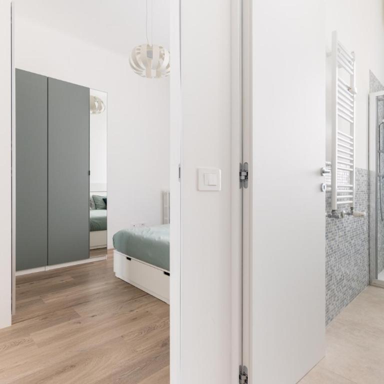 DUOMO-CENTRALE - Suite Moderna, M1 e M3 a 250m - Appartamento con 1 Camera da Letto e Balcone - 16