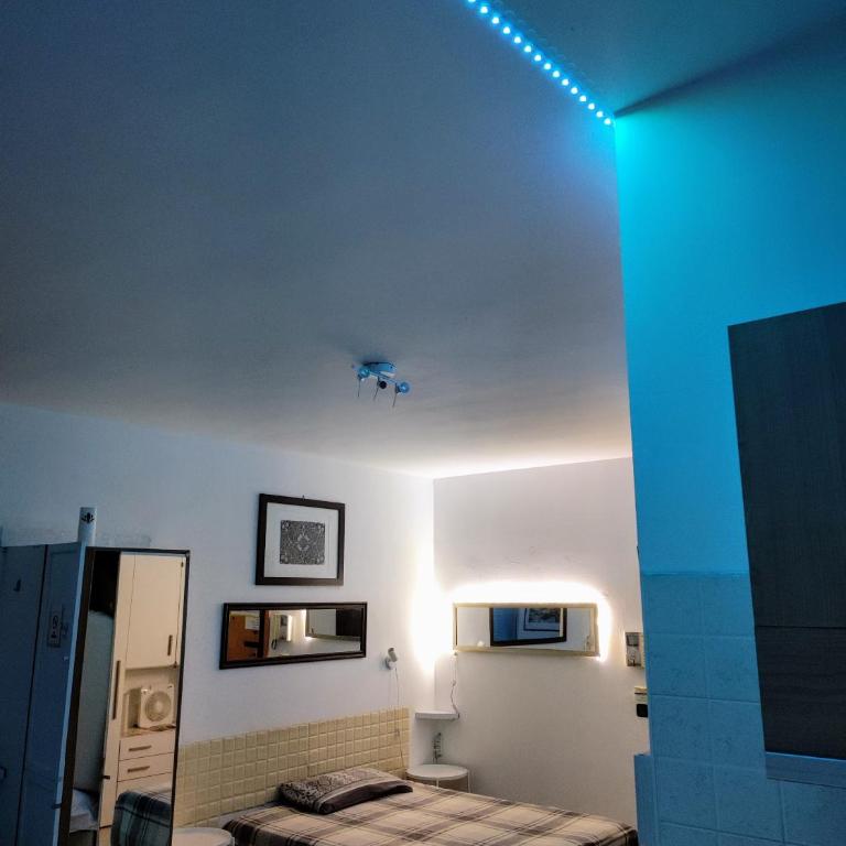 APARTMENT kitchen BOLOGNA - Appartamento con 1 Camera da Letto - 11