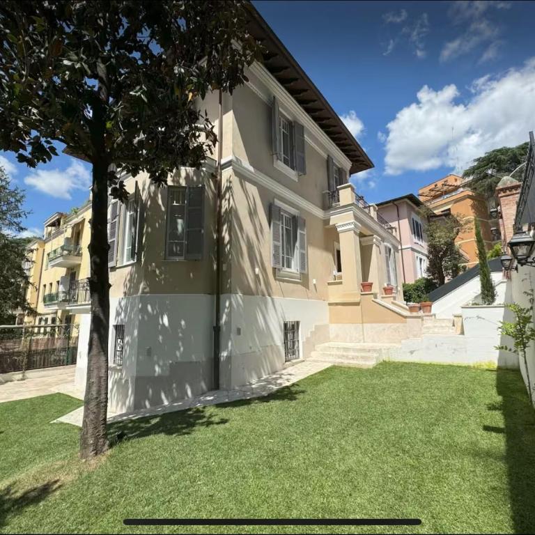 VILLA LINA - sky earth liberty villa - 5 min from tube - Villa - 2