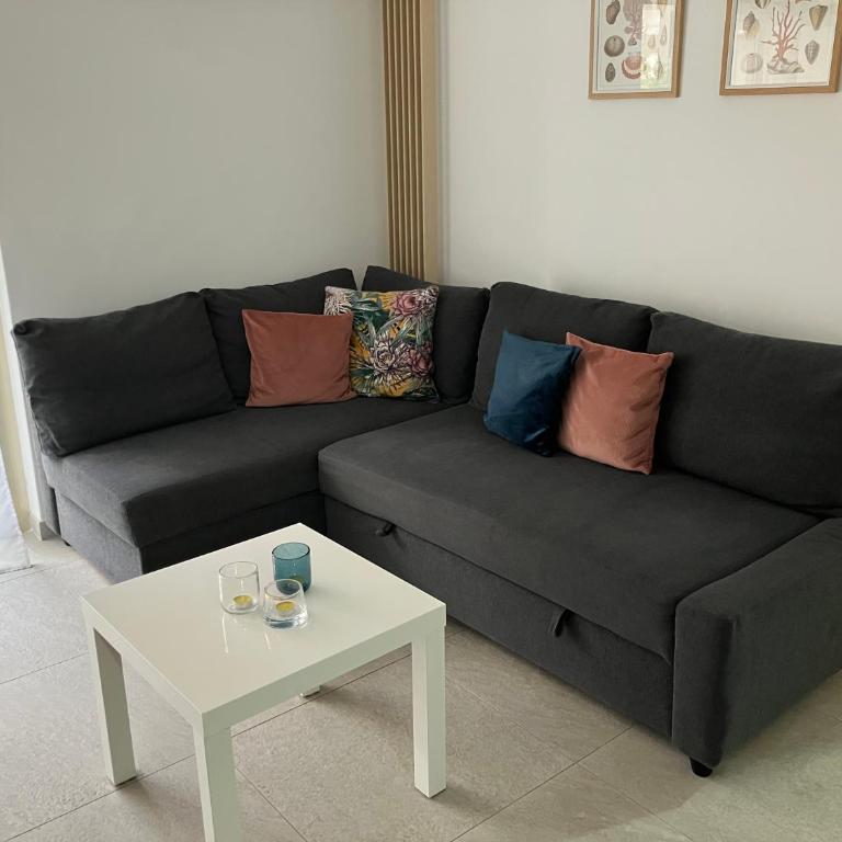 Albert 1er · Chic One-Bedroom Apartment with Parking - StayInAntibes - One-Bedroom Apartment - 6