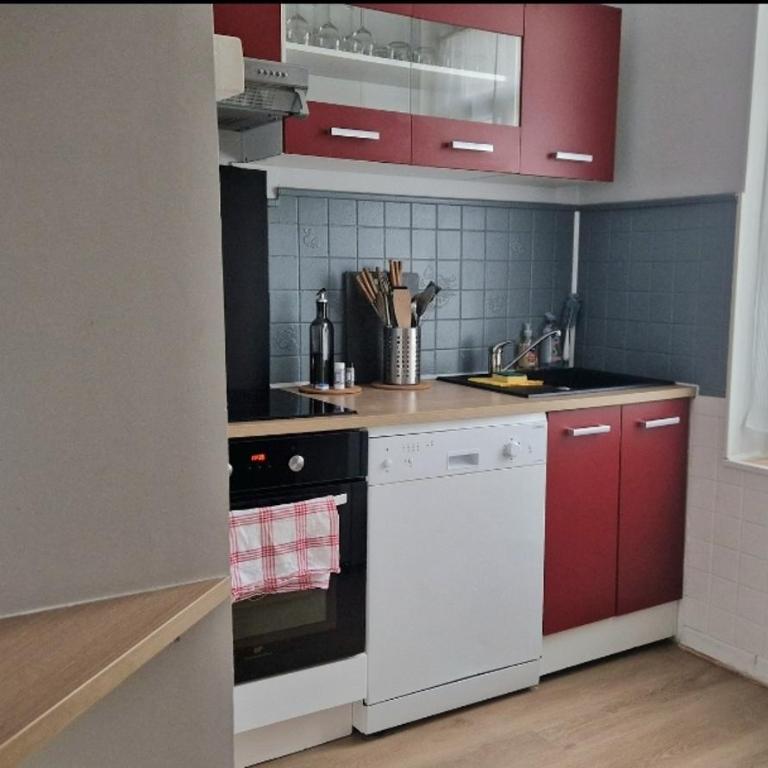 Proche Nausicaa, gare & remparts, spacieuse maison 3 chambres, cour privée, parking gratuit, Adaptée aux vélos - Maison 3 Chambres - 54