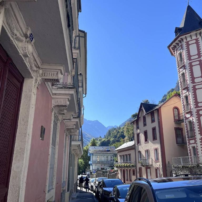 Studio confortable 4 pers. avec mezzanine et balcon au centre de Cauterets - FR-1-812-112 - Apartment - 9