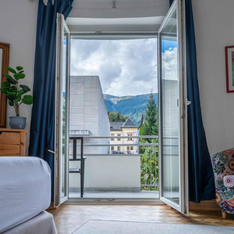 Living Eden by we rent, SUMMERCARD INCLUDED - Apartment mit Balkon - 5