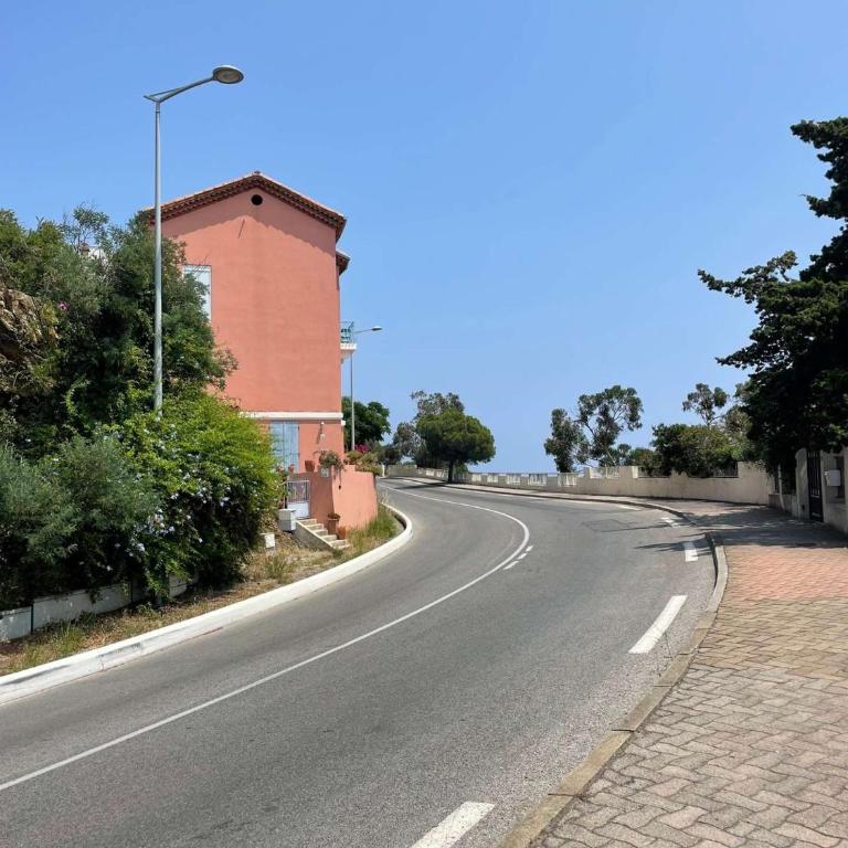 SELECT'soHOME - Appartement avec vue mer à 180 degrés pour 4 personnes - Services et Linge compris - AGAVE - Appartement 2 Chambres avec Balcon et Terrasse - 13