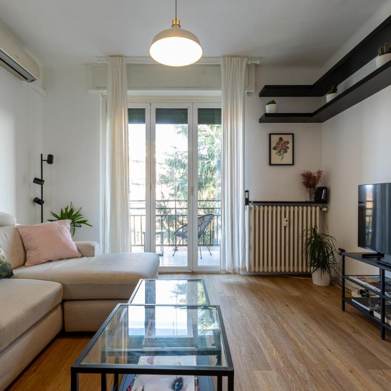 Family Friendly & Spacious w Balcony Metro Milano - Appartamento con 2 Camere da Letto - 43