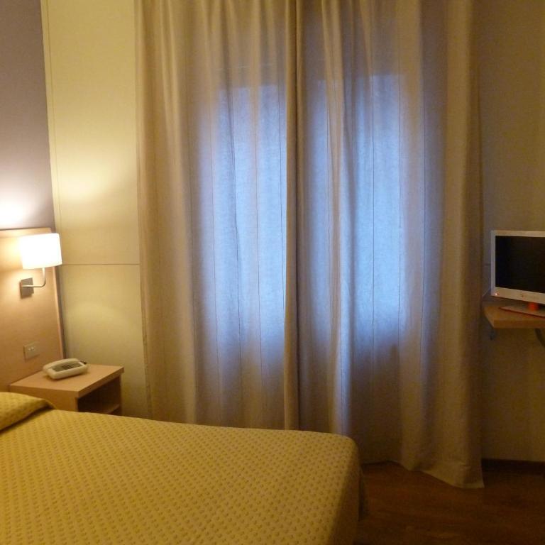 Hotel Da Cesare - Camera Matrimoniale/Doppia con Letti Singoli - 3