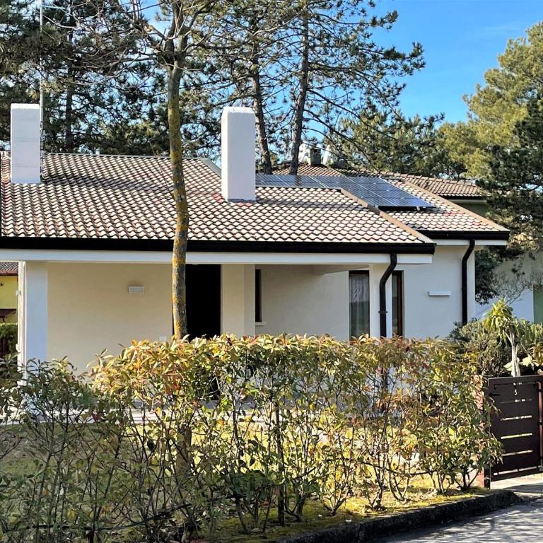 Villa with shared pools and garden - Villa - 16