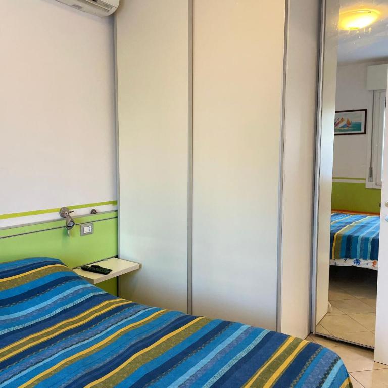 Nice flat with pool and garden - Appartamento - 6