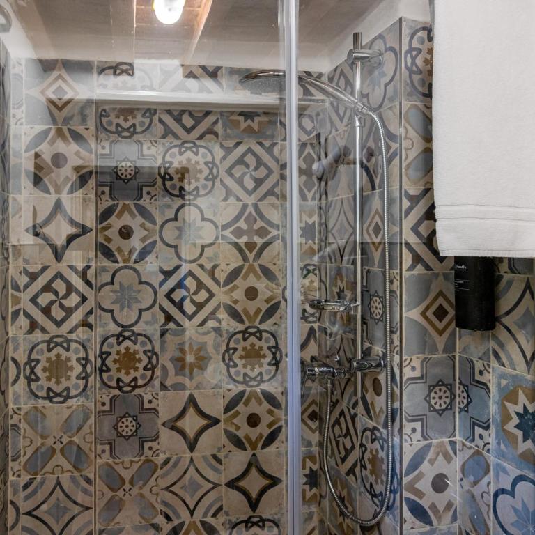 Hoslty-Suite l'Arancio-Enjoy the Historical Center-Brand new Shower - Appartamento Deluxe con 1 Camera da Letto - 29