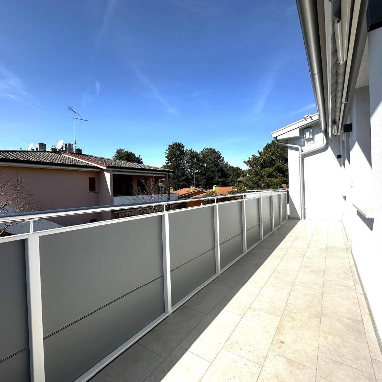 Nice and bright flat with pool - Apartment - 1