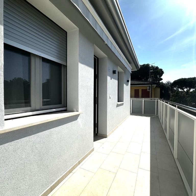 Nice and bright flat with pool - Apartment - 14