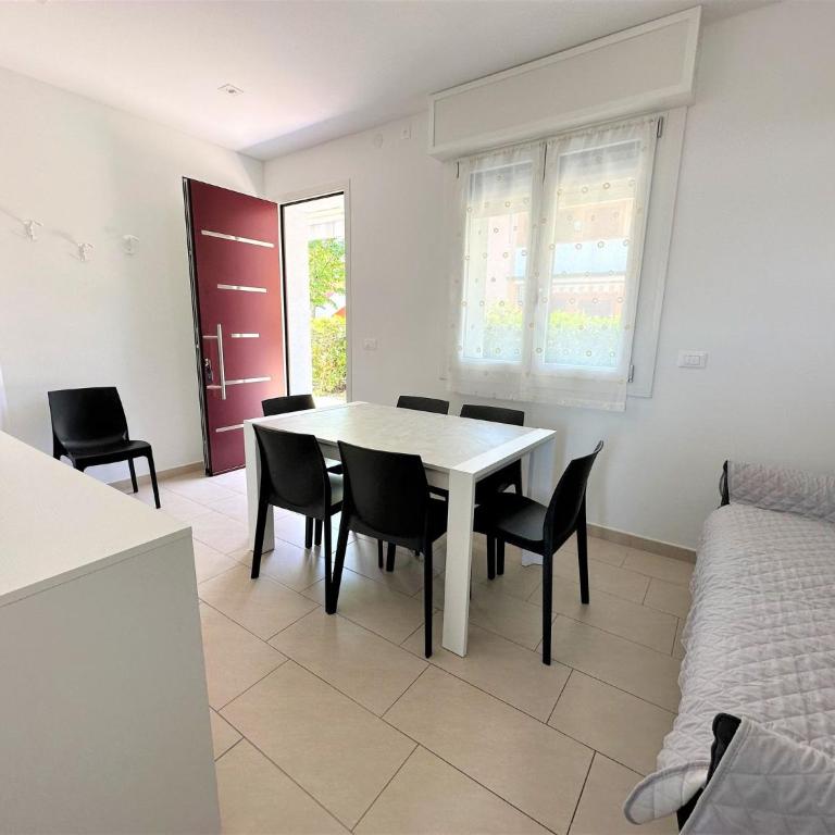 Bright flat with shared pool - Apartment - 2