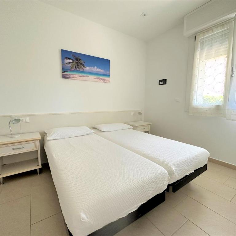 Bright flat with shared pool - Apartment - 4