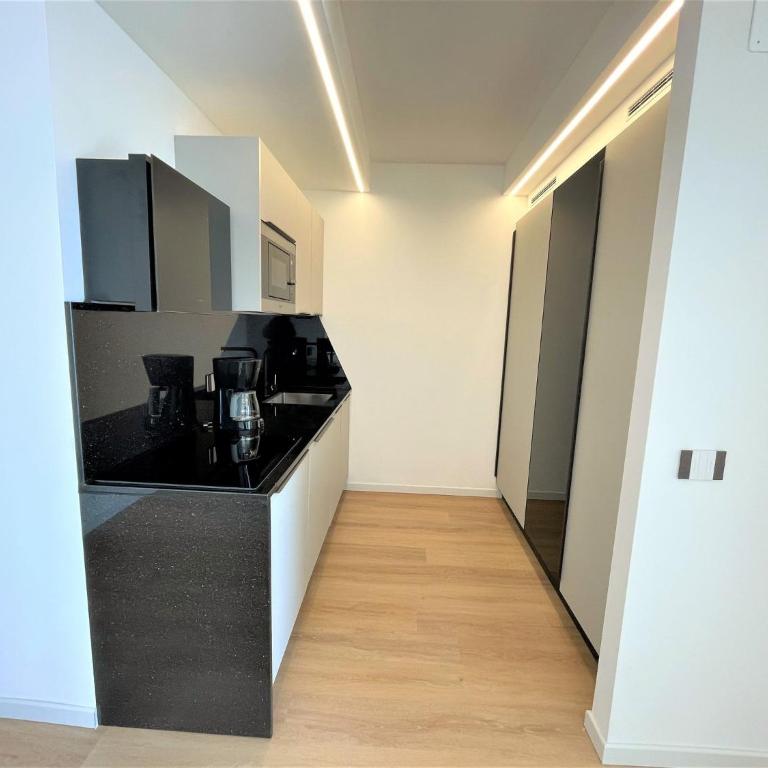 Modern seafront flat with stunning views - Appartamento - 8