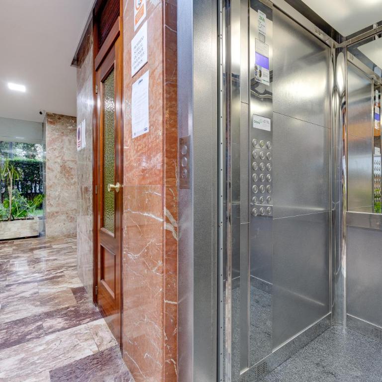 HB Apartments - Torre Vista al Mar - Three-Bedroom Standard Apartment - 6