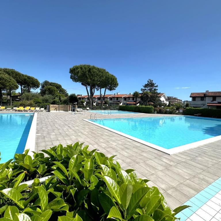 Comfy Bibione villa with pool access - Villa - 2