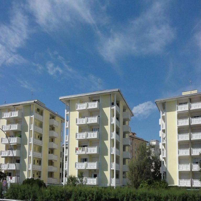 Apartment in a prime seafront location - Apartment - 4
