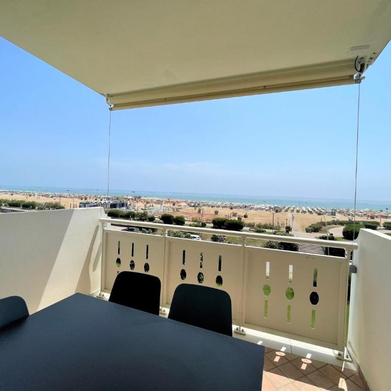 Apartment in a prime seafront location - Apartment - 7