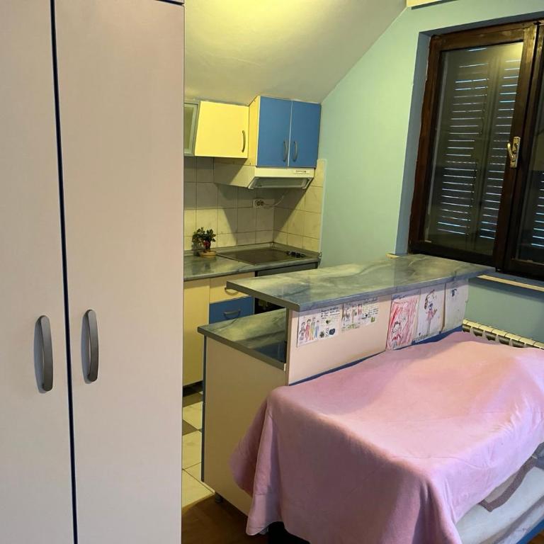 Kraljevacka 13 - One-Bedroom Apartment - 6